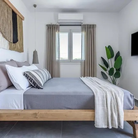 Magma Milos Ii Adamantas (Milos)