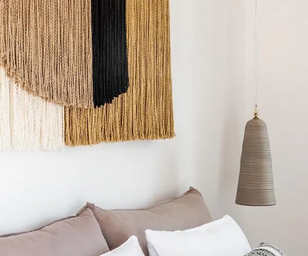 Magma Milos Ii * Adamantas (Milos)